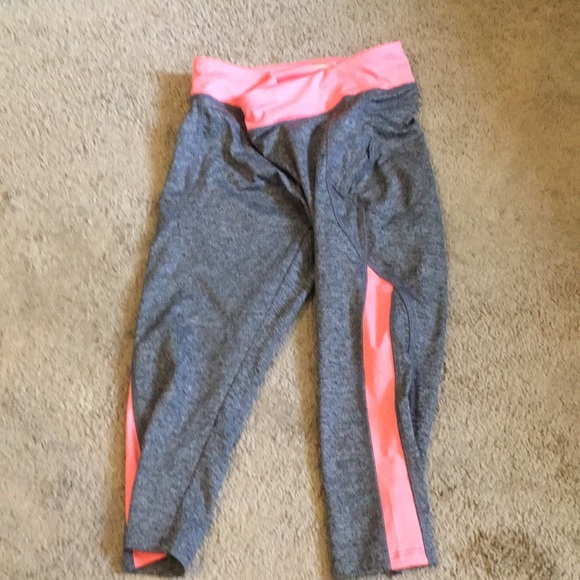 last day 🍂 activewear with pockets leggings - Picture 4 of 7